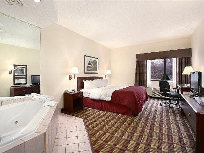 Baymont By Wyndham Boston Heights/Hudson Hotel Luaran gambar